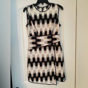 BCBGmaxazria size 4 black/white/tan dress